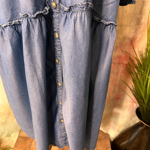 ๐Body Flirt Beautiful Button Down Dress - Breathable Fabrics - Trumpet Sleeves - Picture 7 of 16